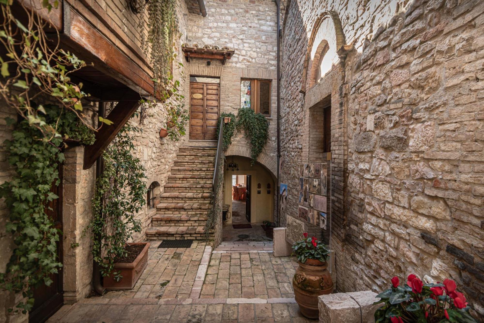 Residenza D'Epoca San Crispino Aparthotel Assisi Exterior foto