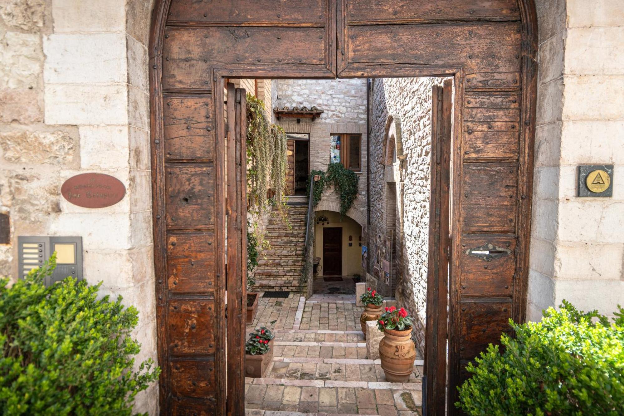 Residenza D'Epoca San Crispino Aparthotel Assisi Exterior foto